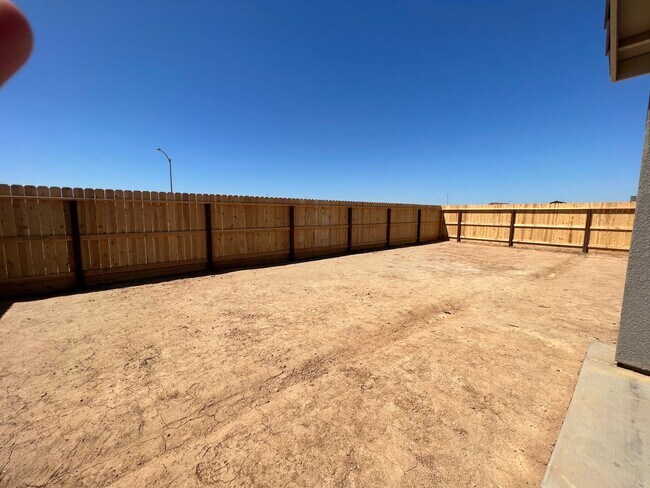 Building Photo - "Modern & Energy-Efficient 3BR/2BA Home wi...