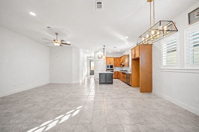 Building Photo - 18530 Joyous Ln