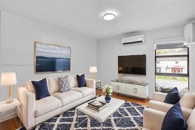 Building Photo - 1600 S Le Jeune Rd