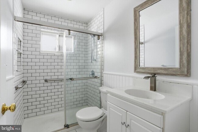 Building Photo - 29 Rolling Ln