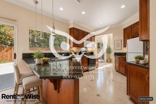 Building Photo - 406 Grenadine Way