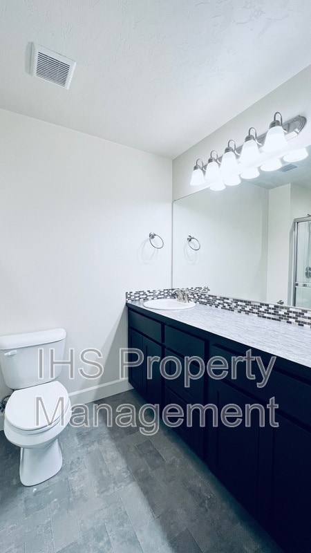 Building Photo - 9801 Silverbright Dr