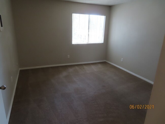 Building Photo - Renovated One Bedroom Condo in Mira Mesa w...