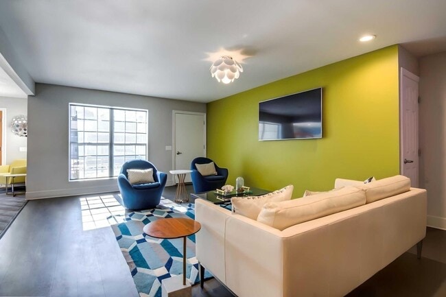 Building Photo - Highline Apartments