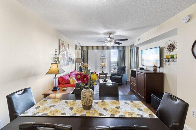 Building Photo - 1321 S Ocean Blvd