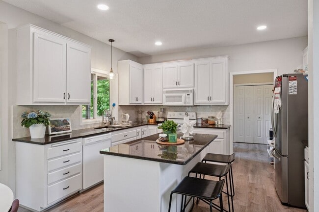 Building Photo - Chaska’s Next Showstopper
