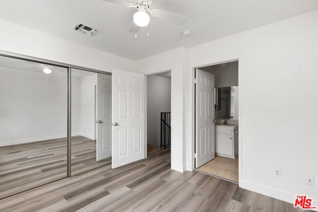 Building Photo - 6616 Sylmar Ave