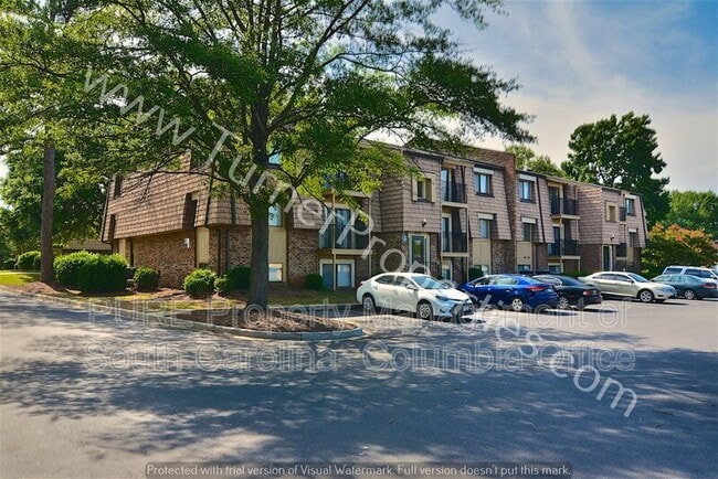 Building Photo - 411 Old Manor Rd