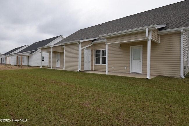 Building Photo - 640 Abigail Taylor Dr