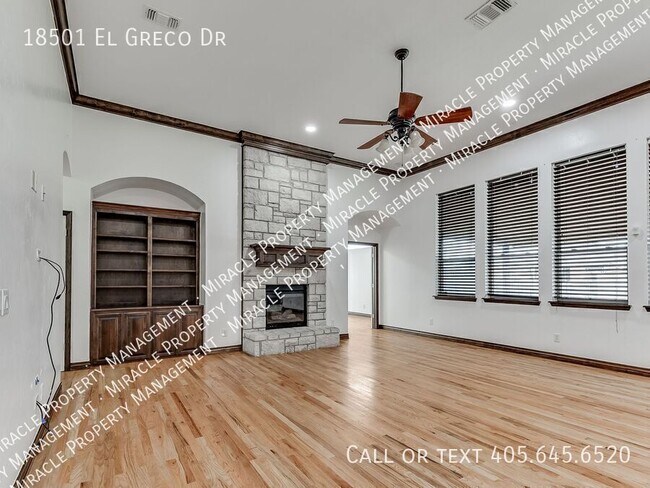 Building Photo - 18501 El Greco Dr