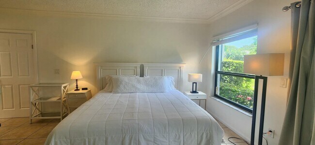 Building Photo - 11863 Wimbledon Cir