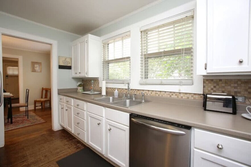 Building Photo - 105 Partridge Dr