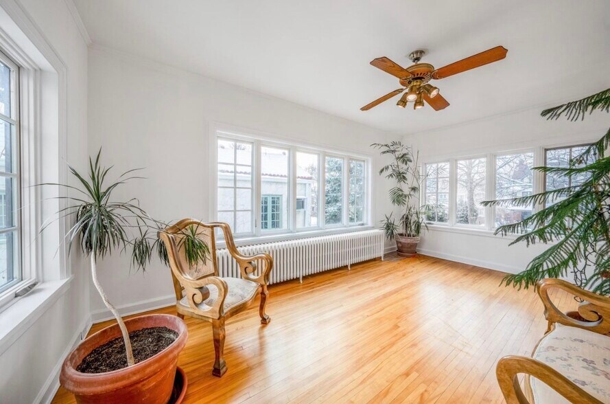 Building Photo - 1721 Humboldt Ave S