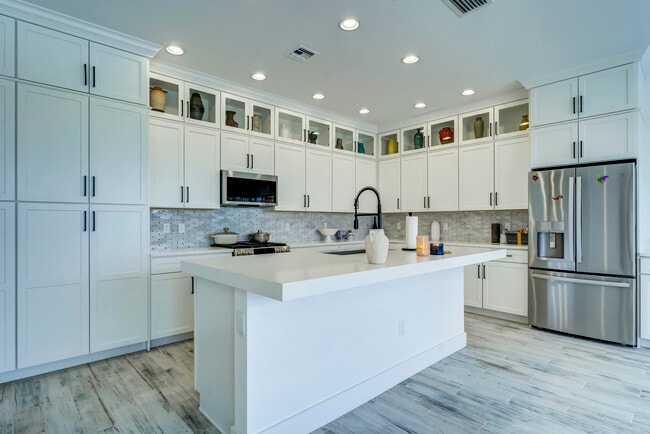 Building Photo - 16234 Sea Turtle Pl