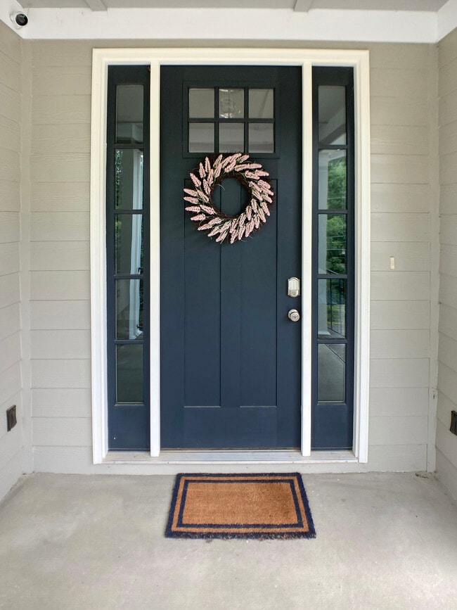 Building Photo - 1612 Auburndale Ave