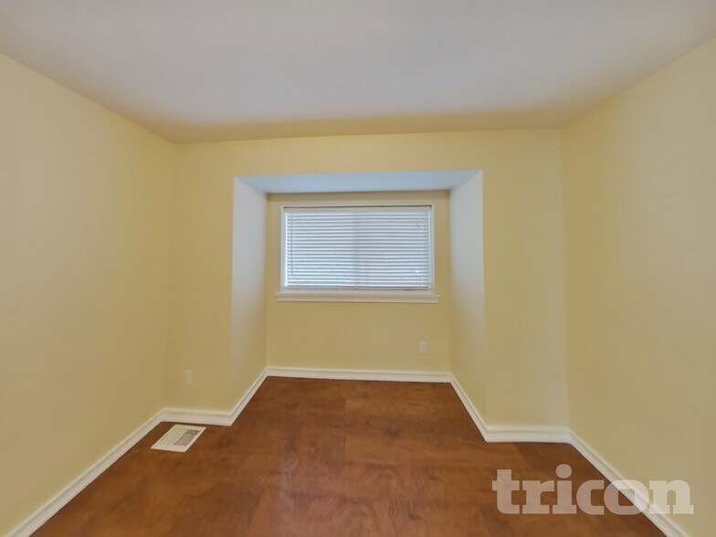 Building Photo - 14628 81st Ave E