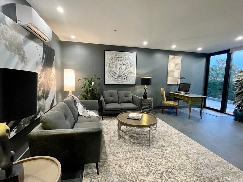 Building Photo - 3712 Broadlawn Dr