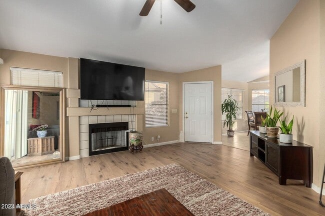 Primary Photo - 4326 E Rosemonte Dr