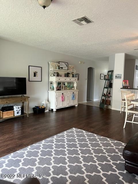 Building Photo - 14688 Falling Waters Dr