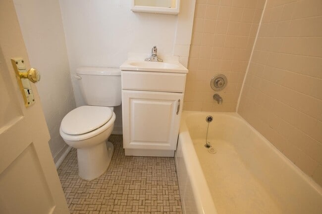 Floorplan - 5474-5480 S. Hyde Park Boulevard