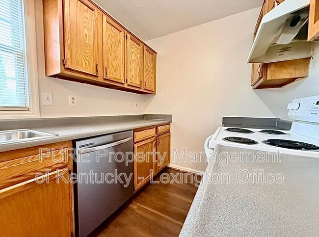 Building Photo - 115 Murphy Ln