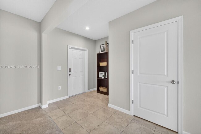 Building Photo - 220 Raspberry Rd