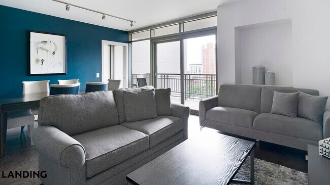 Building Photo - 777 Preston St