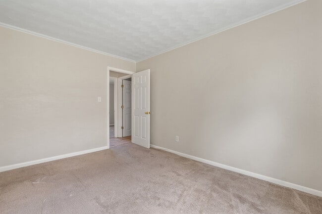 Building Photo - 3305 Portobello Ct