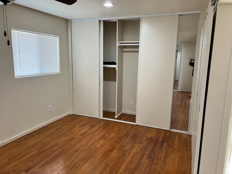 Building Photo - 1916-1918 7th St