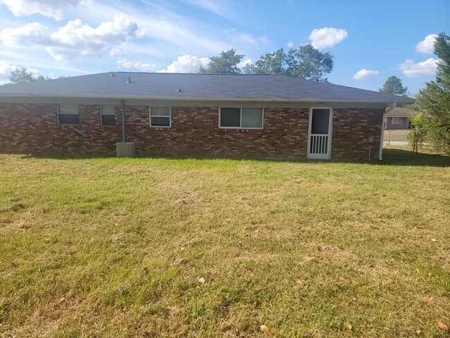 Building Photo - 3618 Audubon Pl