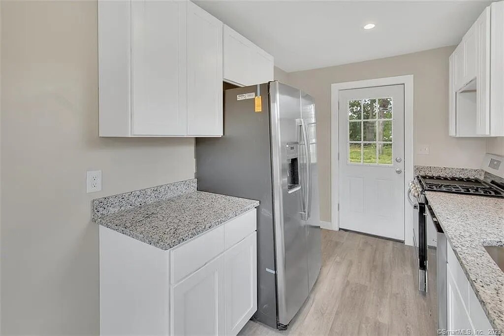 Building Photo - 51 Mill St