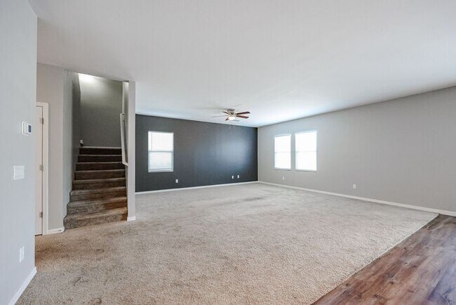 Building Photo - Home in Litchfield Park at Canyon Views! 5...