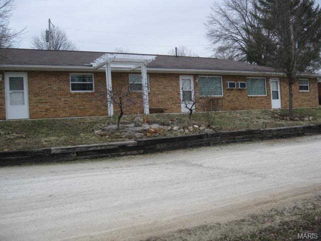 Building Photo - 307 Decker St