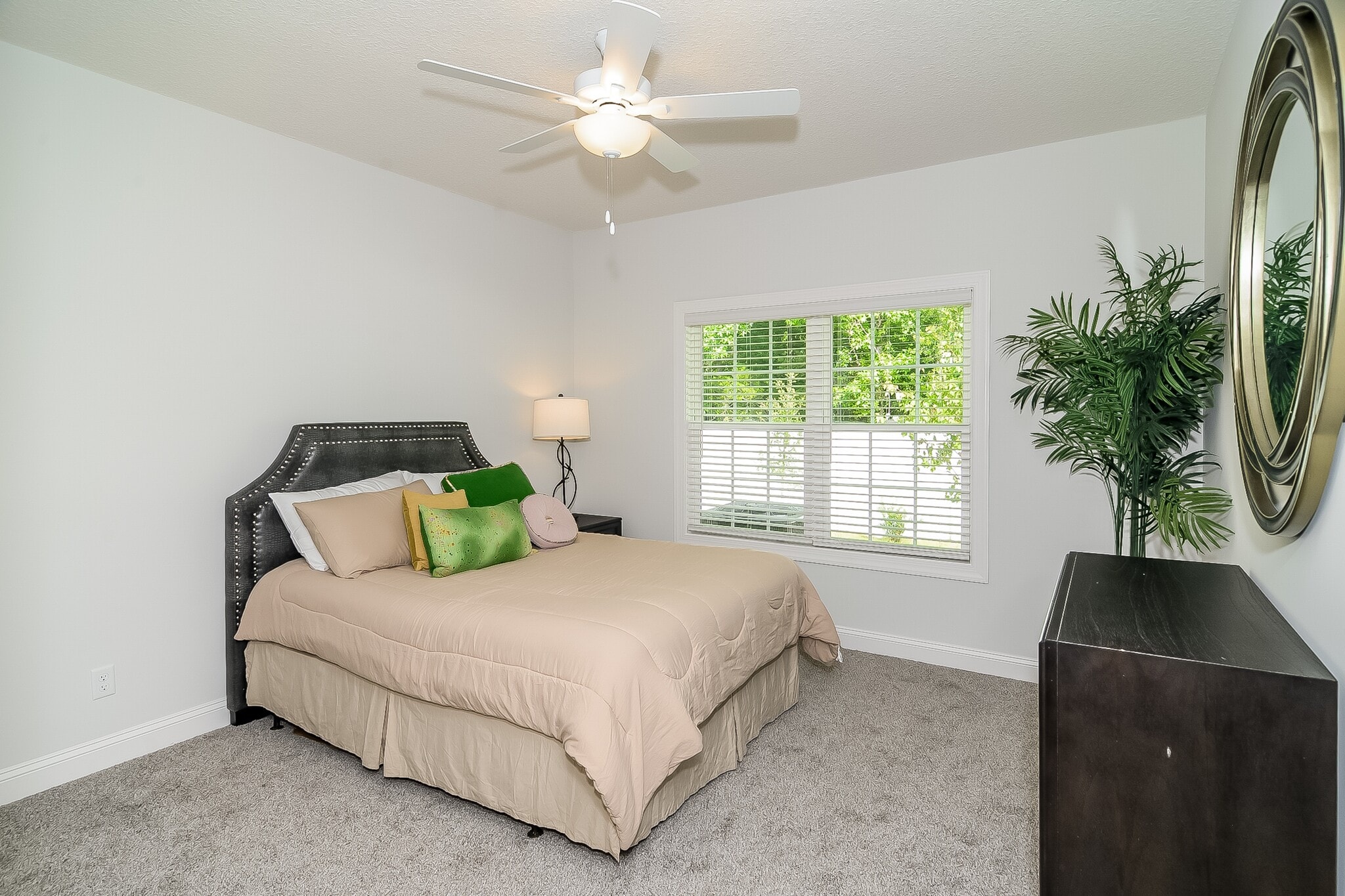 Building Photo - 1129 Walker Point Wy