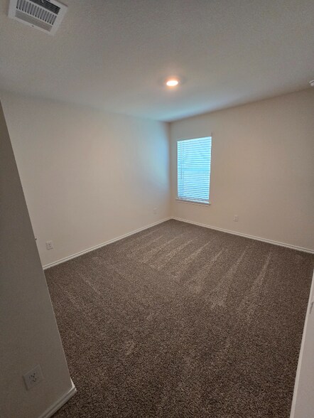Building Photo - 1604 Teton River Dr
