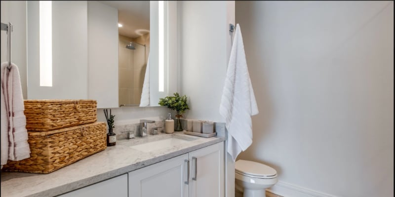 Building Photo - 1100 Oak Lawn Ave