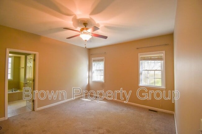 Building Photo - 3270 Argyll Dr