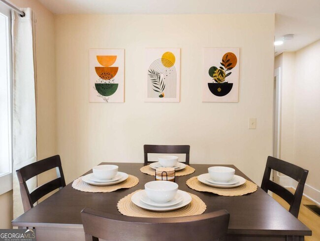 Building Photo - 6557 Woodrow Rd