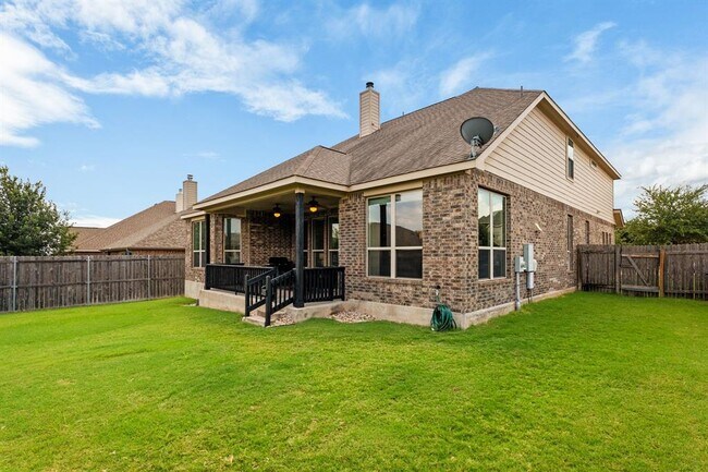 Building Photo - 1113 Hartman Dr