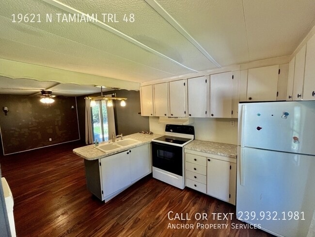 Building Photo - 19621 N Tamiami Trl