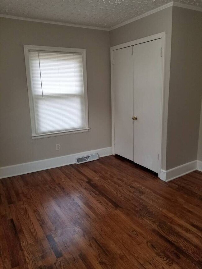 Building Photo - Remodeled Home