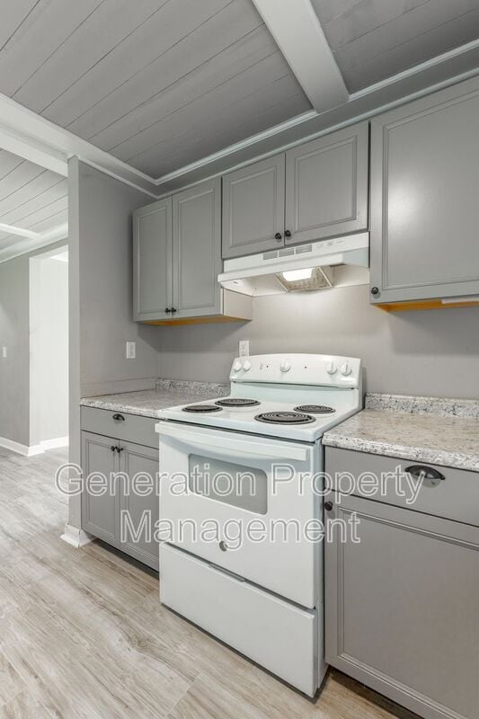 Building Photo - 177 Vero Beach St