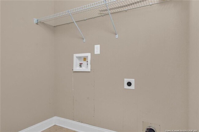 Building Photo - 4213 Pleasantburg Dr