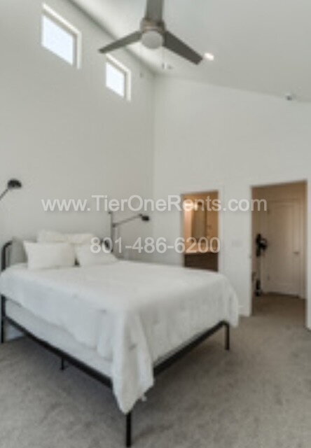 Building Photo - NO DEPOSIT option available for qualified renters!