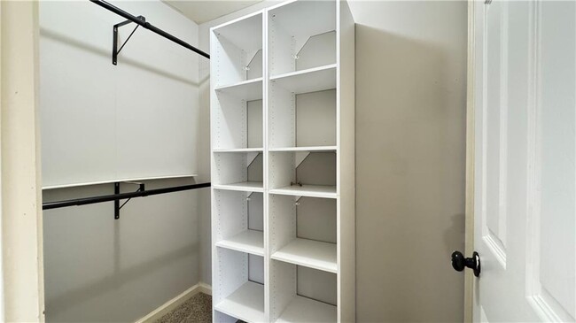 Building Photo - 7195 Devonhall Way