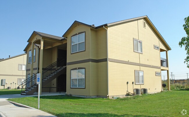 Primary Photo - 2015 E Whispering Willow Ln