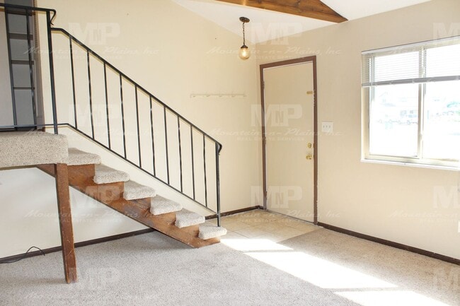 Building Photo - 1709 Banyan Dr