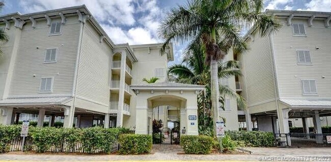 Building Photo - 775 NW Flagler Ave
