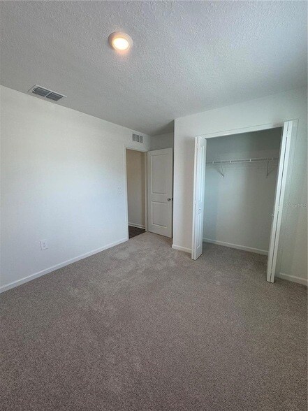 Building Photo - 4612 SW 83rd Lp