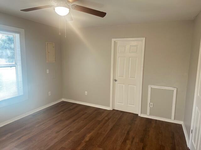 Building Photo - 257 SE Bell St